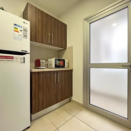 Albert'S Apartment Center 203B * Larnaca