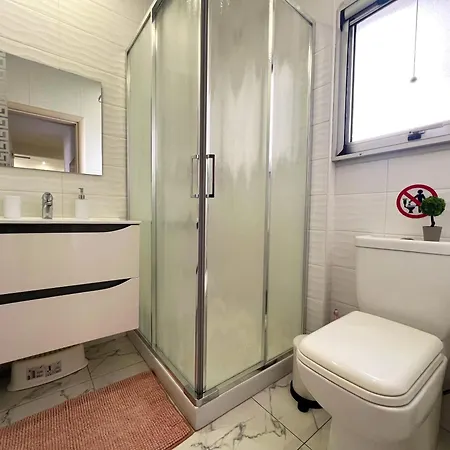 Apartamento Albert's Center 203b Larnaca