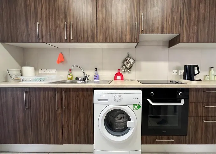 Albert's Center 203b Ларнака